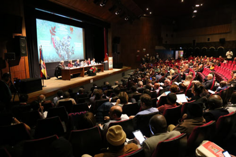 Conferencia sindical internacional organizada por CGTP-IN Portugal