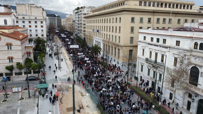 Huelgas en Grecia por el delito ferroviario